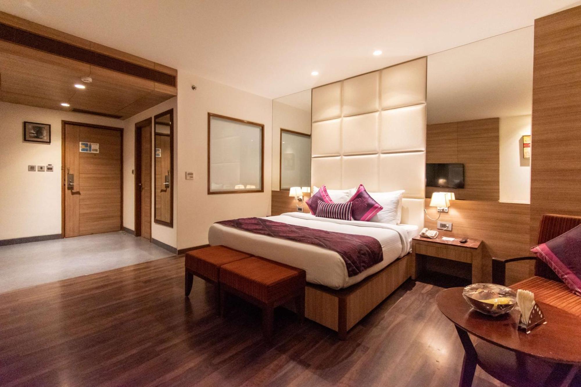 Best Western La Vista Патханкот Екстер'єр фото